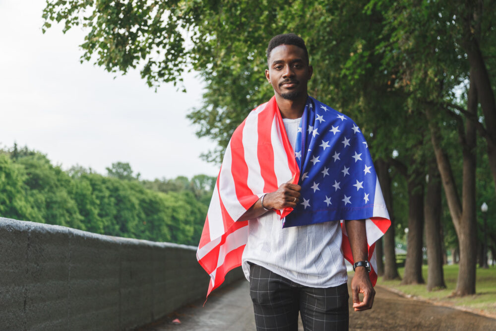Beyond the Stars and Stripes: 7 Real American Style Formulas for Your 4th of July Outfit