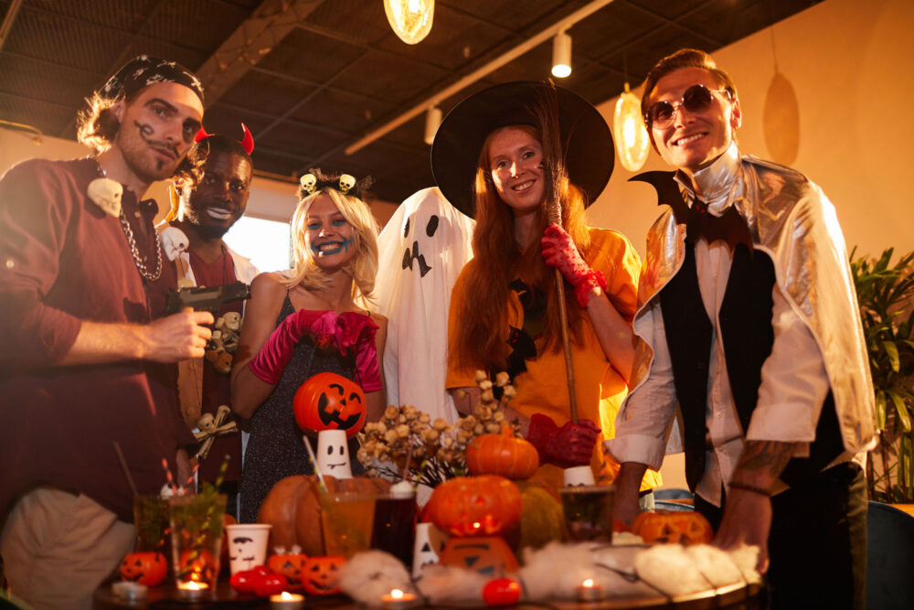 Last Minute Halloween Costumes You Can Pull From Your Closet (7 Streetwear Fits)