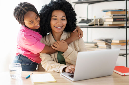 How to Get Kids Clothing Brand Deals: 7 Proven Steps to Win Paid Collabs